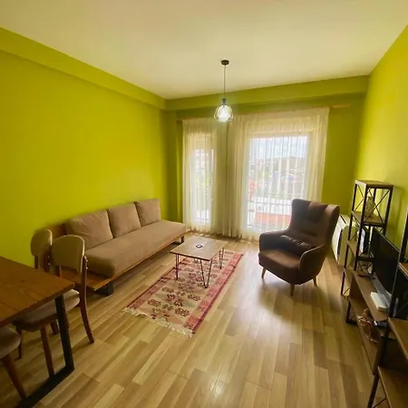 Lägenhet Cozy Tirana