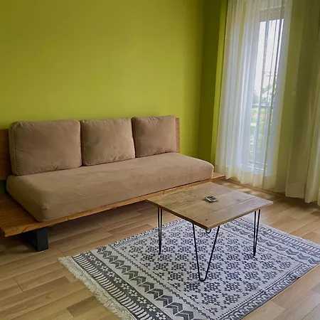Cozy Тирана